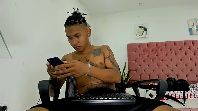 Snapshot of blackdirty420 chatting on March 19, 2025, 3:29 pm blackdirty420 online show from March 19, 2025, 3:29 pm