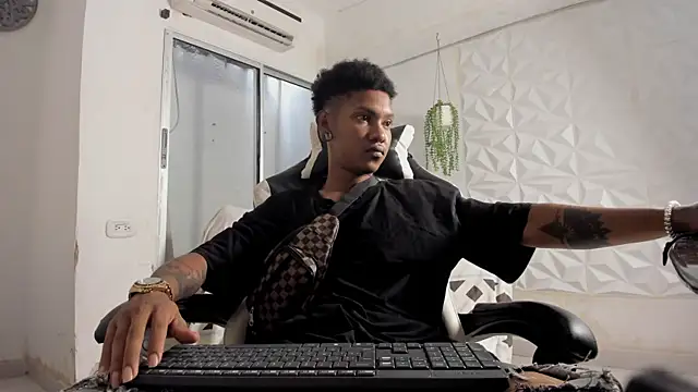 Snapshot of blackdirty420 chatting on September 26, 2025, 8:49 pm blackdirty420 online show from September 26, 2025, 8:49 pm