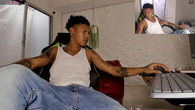 Snapshot of blackdirty420 chatting on September 29, 2025, 8:03 pm blackdirty420 online show from September 29, 2025, 8:03 pm