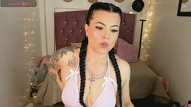 Snapshot of lizha_milf chatting on March 27, 2026, 5:25 pm lizha milf online show from March 27, 2026, 5:25 pm