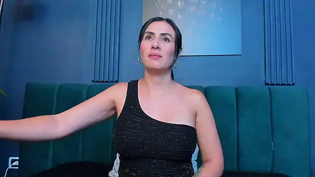 Snapshot of scarlet_edwars chatting on October 29, 2025, 7:57 pm scarlet edwars online show from October 29, 2025, 7:57 pm