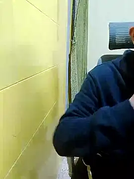 Snapshot of crazyfreaking chatting on January 7, 2026, 7:52 pm crazyfreaking online show from January 7, 2026, 7:52 pm