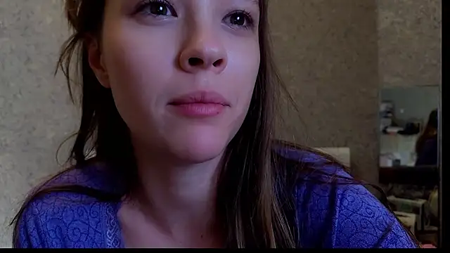 Snapshot of DemiDee chatting on December 16, 2025, 10:25 pm DemiDee online show from December 16, 2025, 10:25 pm