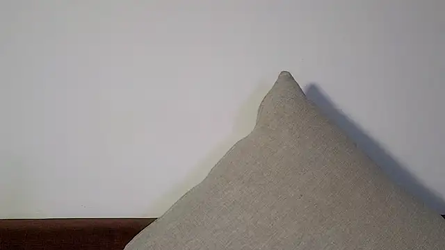 Snapshot of DemiDee chatting on November 15, 2025, 1:26 pm DemiDee online show from November 15, 2025, 1:26 pm