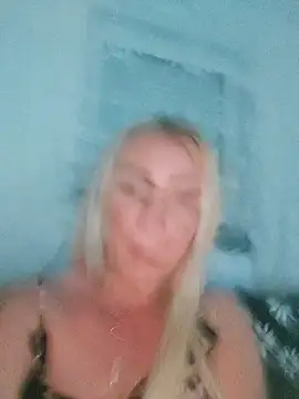 Snapshot of visnjica chatting on April 23, 2026, 6:20 pm visnjica online show from April 23, 2026, 6:20 pm