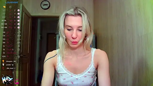 Snapshot of Caramel_piegirl chatting on January 9, 2026, 8:49 pm Caramel piegirl online show from January 9, 2026, 8:49 pm