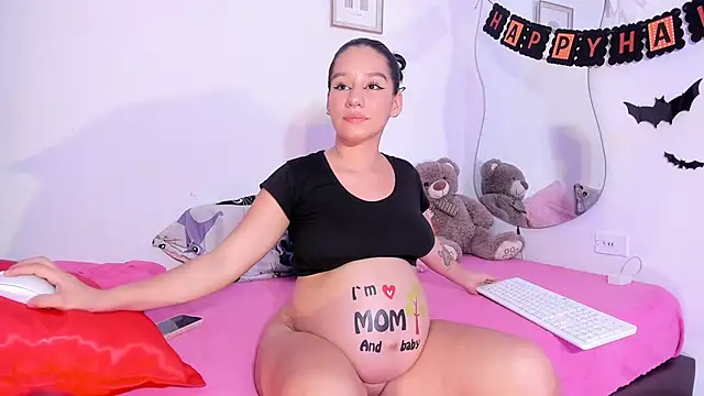 Snapshot of Abbiee_8 chatting on October 24, 2025, 10:53 pm Abbiee 8 online show from October 24, 2025, 10:53 pm