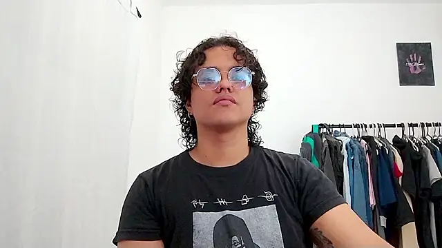 Diane blossom online show from March 26, 2026, 9:56 pm