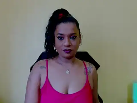 1fiestyalpha online show from October 13, 2025, 5:20 am