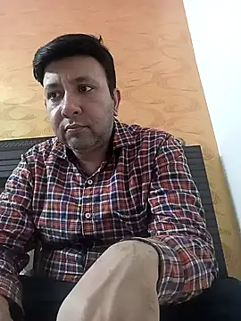 innocentboy1987 online show from February 24, 2026, 5:52 am