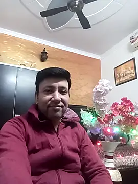 innocentboy1987 online show from December 23, 2025, 4:56 am