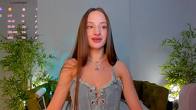 Snapshot of miiss__lulu chatting on June 3, 2026, 12:55 am miiss lulu online show from June 3, 2026, 12:55 am