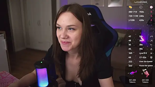 alexa feels  online show from March 8, 2026, 8:12 pm