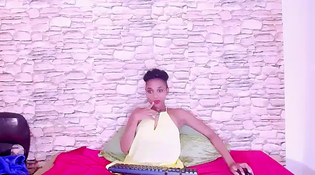 EbonyStarLite69 online show from March 17, 2025, 12:04 pm