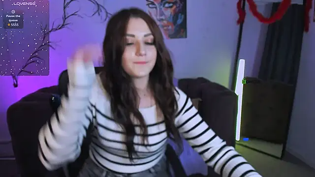 catherine kitty online show from November 11, 2025, 8:14 pm