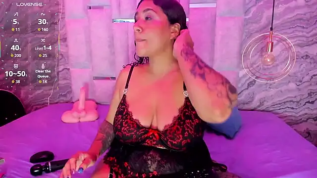 Snapshot of MelissaBloomm chatting on November 12, 2025, 11:58 am MelissaBloomm online show from November 12, 2025, 11:58 am