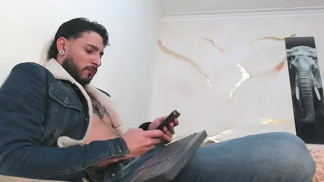 Snapshot of bakersboyssexys chatting on November 22, 2025, 12:10 am bakersboyssexys online show from November 22, 2025, 12:10 am