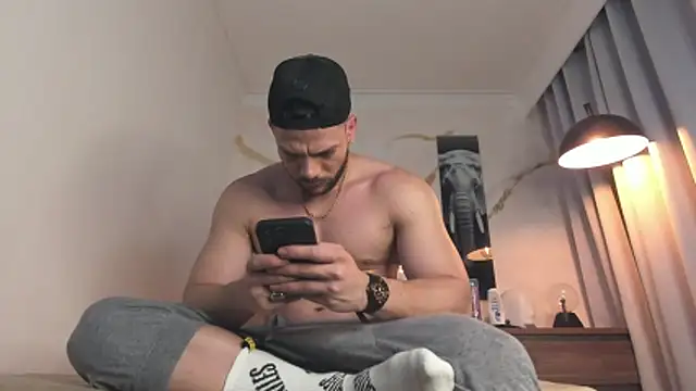 Snapshot of bakersboyssexys chatting on November 20, 2025, 11:47 pm bakersboyssexys online show from November 20, 2025, 11:47 pm