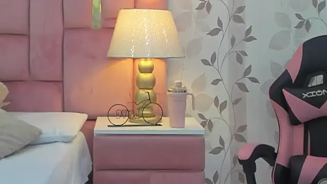 ArianaFranco online show from March 23, 2026, 1:44 pm