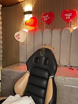 Snapshot of Cute_Angell_ chatting on February 13, 2026, 4:56 am Cute Angell online show from February 13, 2026, 4:56 am