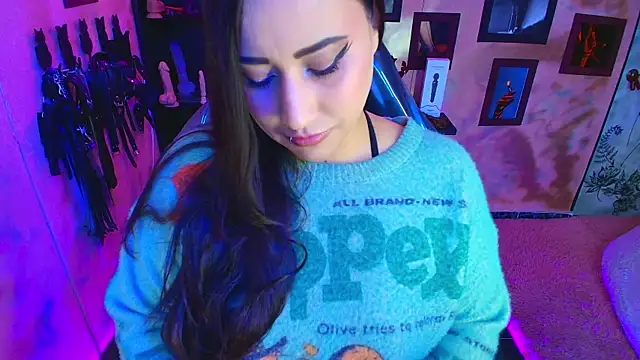 cherryy bombshelll online show from January 9, 2026, 5:09 pm