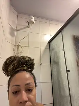 dianagolley420 online show from March 17, 2025, 1:18 pm