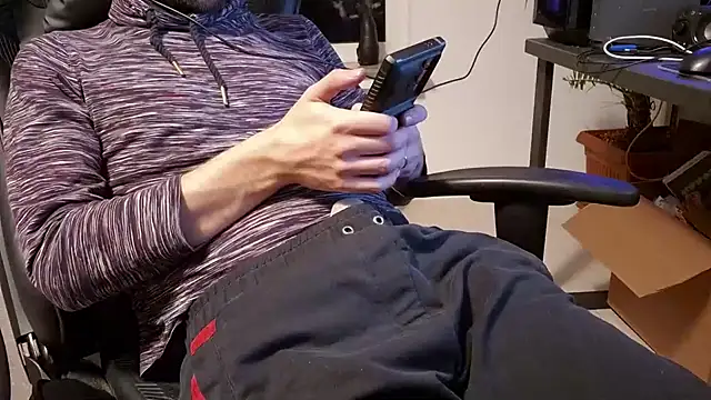 Snapshot of ademandjulia chatting on February 6, 2026, 5:25 am ademandjulia online show from February 6, 2026, 5:25 am