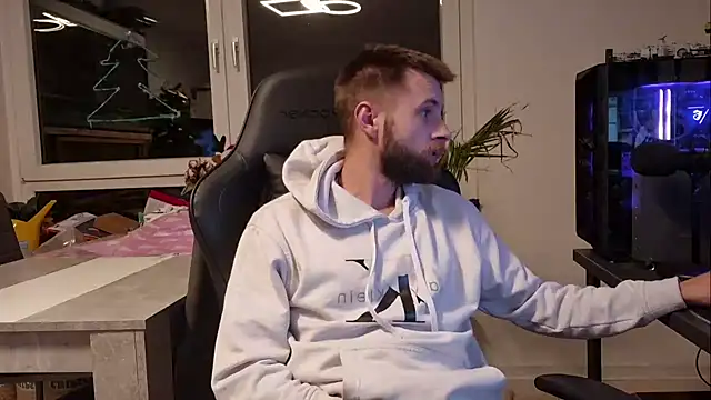 Snapshot of ademandjulia chatting on January 11, 2026, 7:32 pm ademandjulia online show from January 11, 2026, 7:32 pm