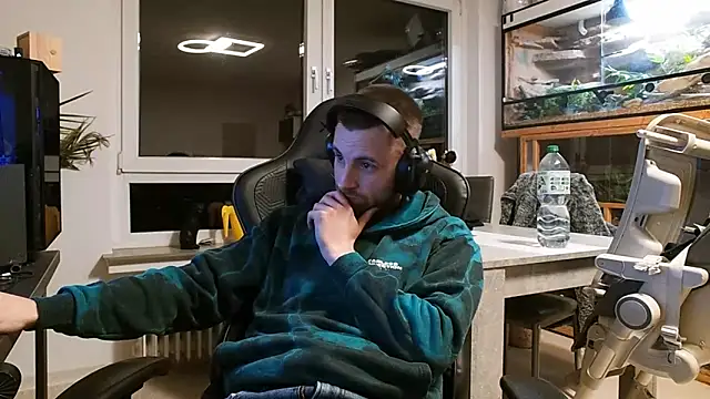 Snapshot of ademandjulia chatting on February 19, 2026, 6:16 pm ademandjulia online show from February 19, 2026, 6:16 pm