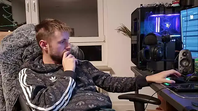 Snapshot of ademandjulia chatting on January 18, 2026, 8:56 pm ademandjulia online show from January 18, 2026, 8:56 pm