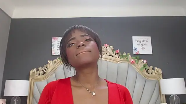 Snapshot of LindaBird chatting on September 8, 2025, 7:46 pm LindaBird online show from September 8, 2025, 7:46 pm