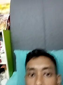 ejam8111 online show from February 9, 2025, 12:41 pm