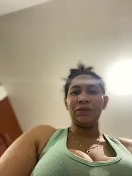 Carola-Ross online show from March 16, 2026, 11:07 pm