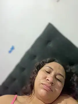 Snapshot of Carola-Ross chatting on January 15, 2026, 3:26 pm Carola-Ross online show from January 15, 2026, 3:26 pm