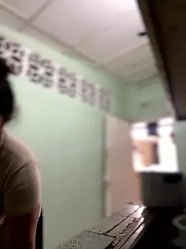 Snapshot of Carola-Ross chatting on January 9, 2026, 2:35 pm Carola-Ross online show from January 9, 2026, 2:35 pm