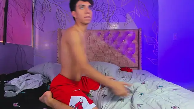 Angel boyy2 online show from March 12, 2025, 7:14 pm