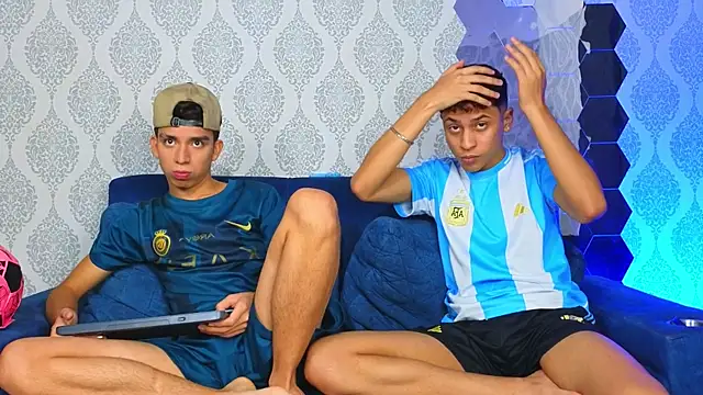 Angel boyy2 online show from March 7, 2025, 7:27 pm