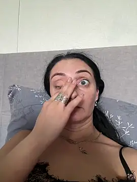 Miroslava1247 online show from April 2, 2026, 6:42 am