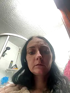 Snapshot of Miroslava1247 chatting on December 5, 2025, 3:21 pm Miroslava1247 online show from December 5, 2025, 3:21 pm