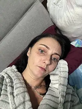 Snapshot of Miroslava1247 chatting on December 16, 2025, 6:34 pm Miroslava1247 online show from December 16, 2025, 6:34 pm