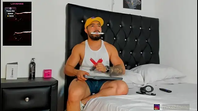 mikeblaree online show from February 18, 2026, 8:27 pm