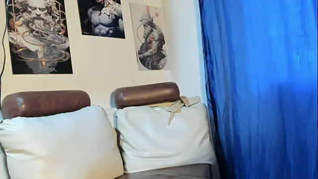 Snapshot of mikeblaree chatting on December 5, 2025, 2:26 pm mikeblaree online show from December 5, 2025, 2:26 pm