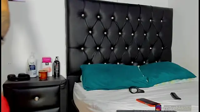 mikeblaree online show from April 9, 2026, 7:09 pm