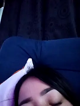 kimbadazz online show from November 8, 2025, 4:05 am