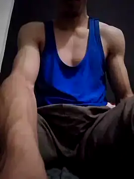 Snapshot of Adem_usr chatting on February 16, 2025, 7:49 pm Adem usr online show from February 16, 2025, 7:49 pm