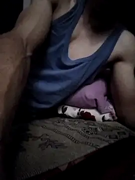 Snapshot of Adem_usr chatting on February 14, 2025, 10:49 am Adem usr online show from February 14, 2025, 10:49 am