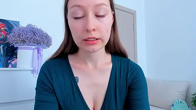 marilinaal online show from September 11, 2025, 7:30 am