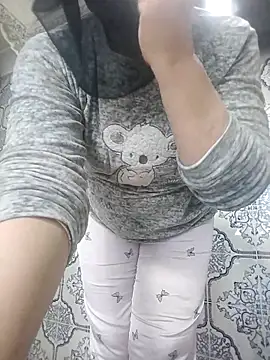 Snapshot of nouhaty chatting on December 5, 2025, 7:29 am nouhaty online show from December 5, 2025, 7:29 am