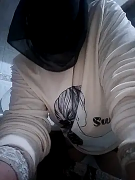 Snapshot of nouhaty chatting on November 24, 2025, 5:51 am nouhaty online show from November 24, 2025, 5:51 am