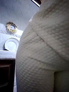 Snapshot of nouhaty chatting on November 23, 2025, 6:45 am nouhaty online show from November 23, 2025, 6:45 am